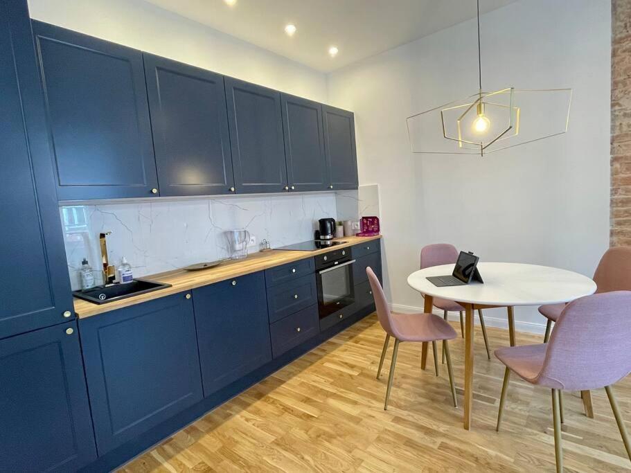 Luxury Apartment In Gliwice Near Town Square Exterior foto